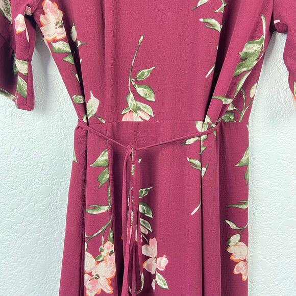 Lulu’s burgundy red floral short sleeve v-neck maxi - Picture 7 of 8